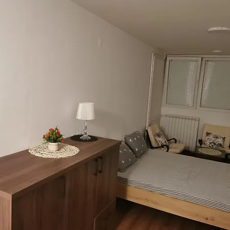 Andrej 62 Apartman Belgrád